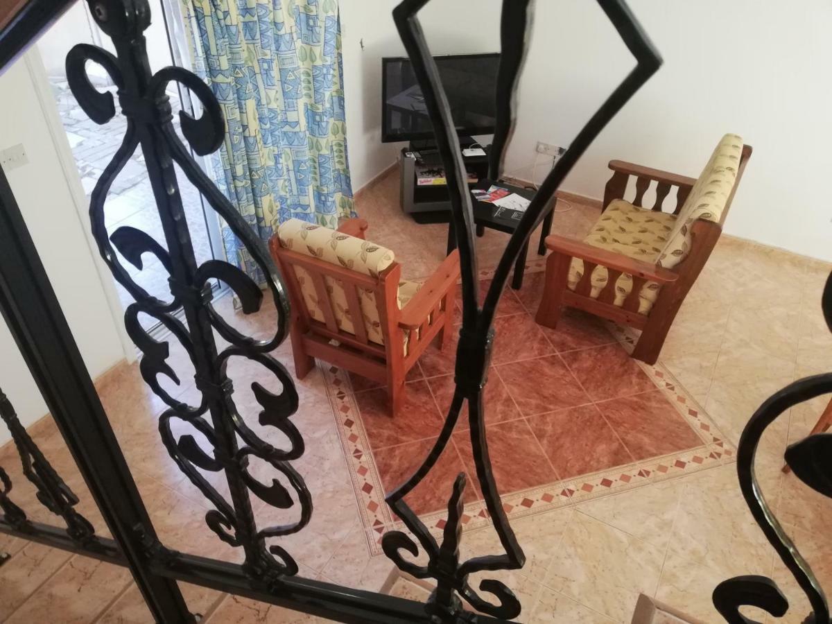 Chriselina Gottage Apartamento Pafos Exterior foto